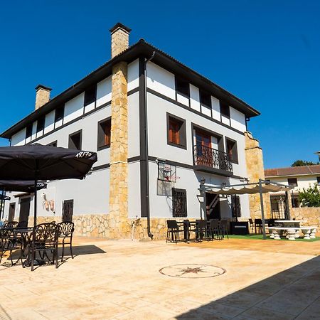 Paratene Ostatu Habitaciones 에란디오 외부 사진