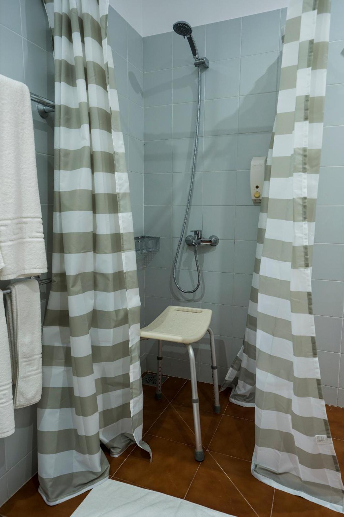 Paratene Ostatu Habitaciones 에란디오 외부 사진