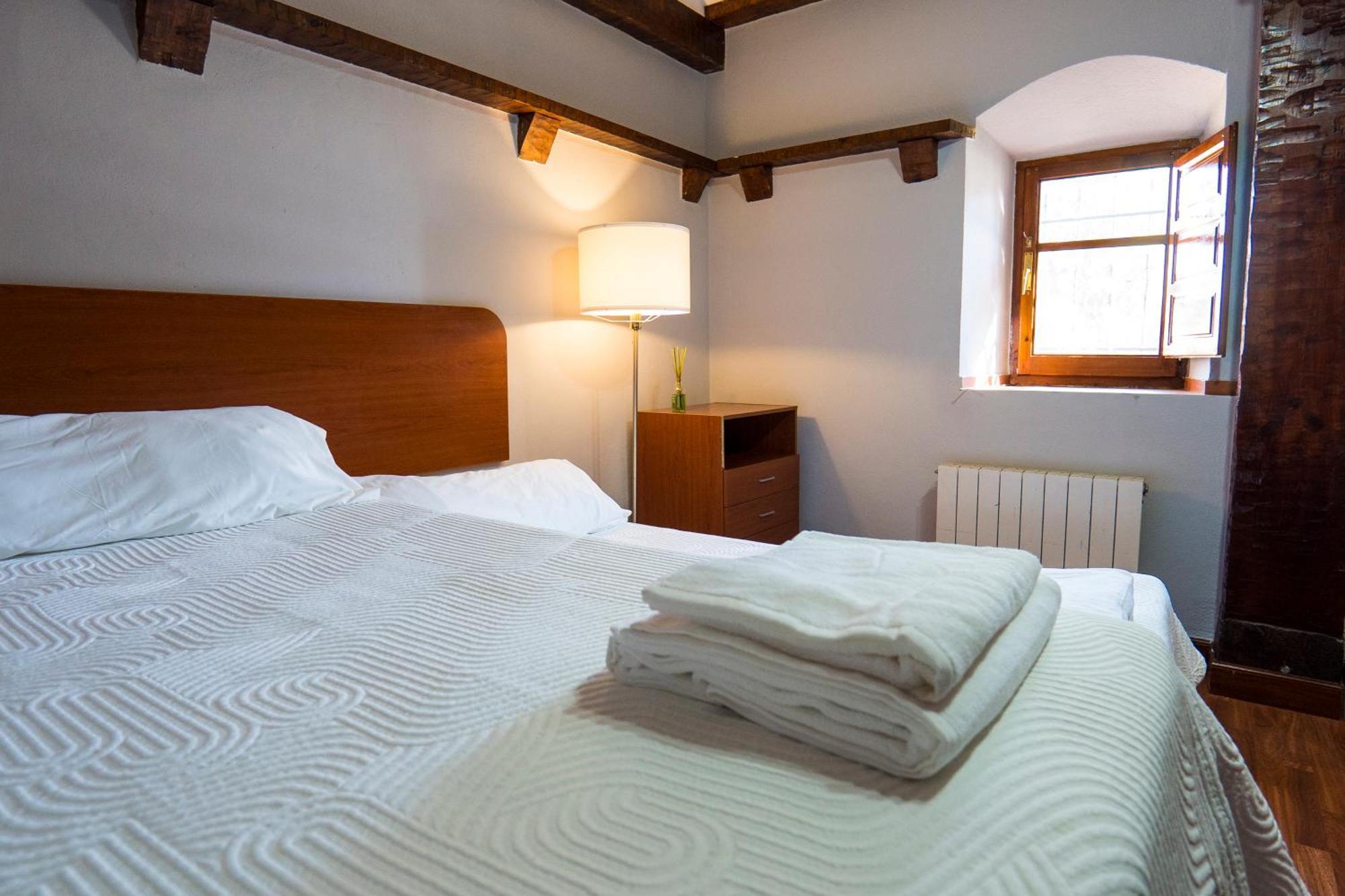 Paratene Ostatu Habitaciones 에란디오 외부 사진
