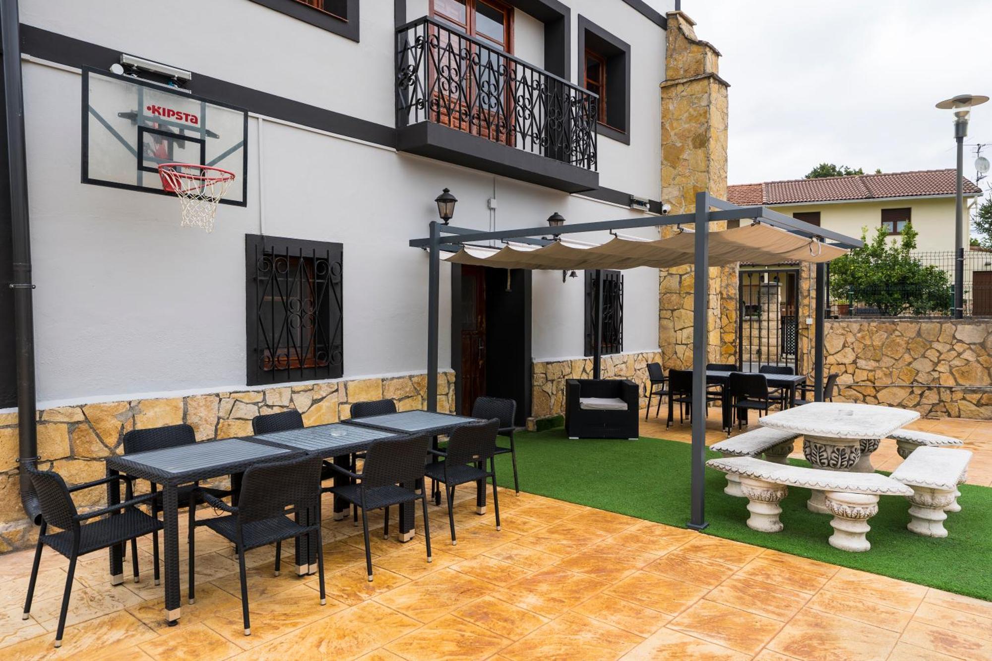 Paratene Ostatu Habitaciones 에란디오 외부 사진