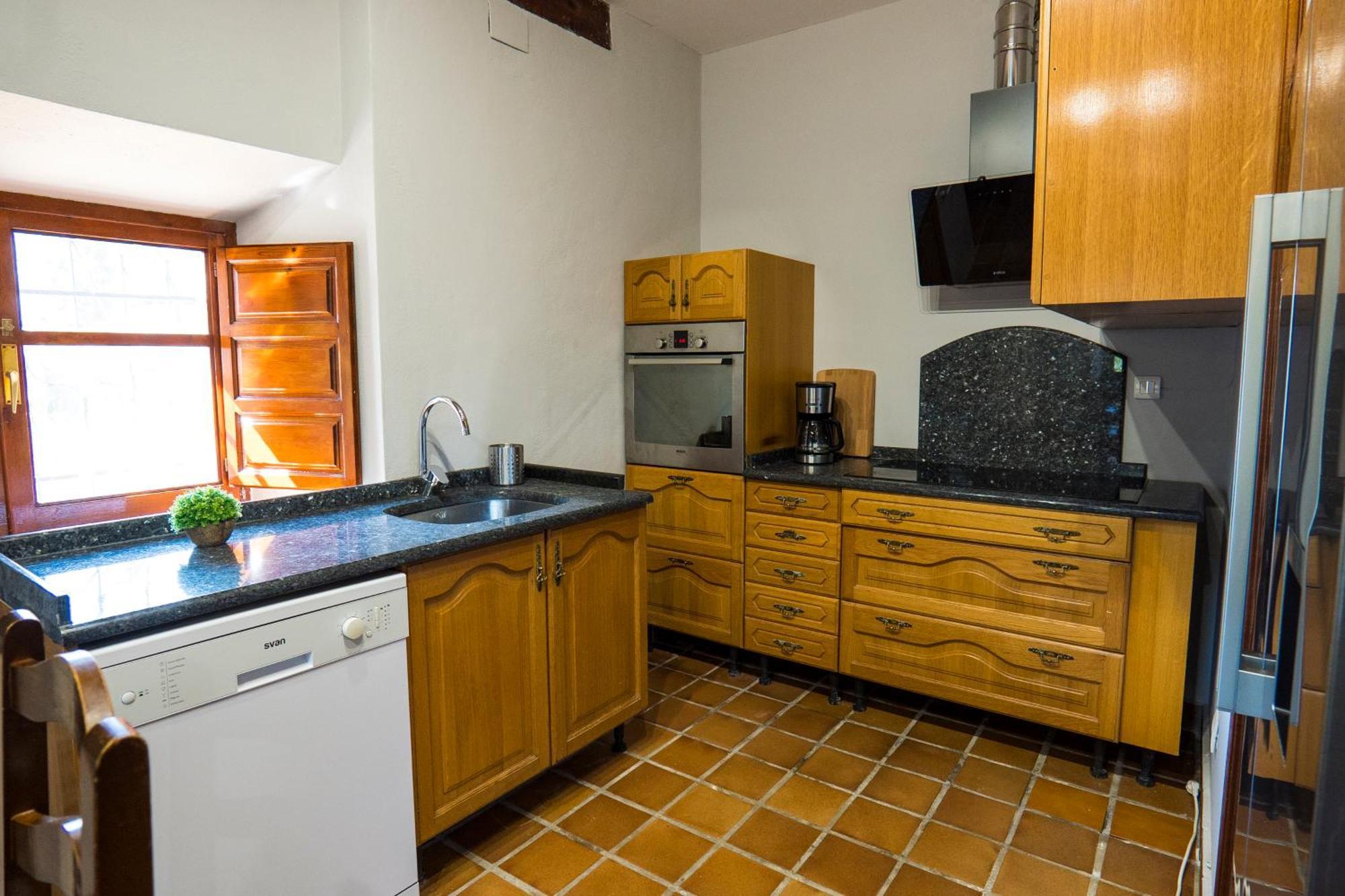 Paratene Ostatu Habitaciones 에란디오 외부 사진