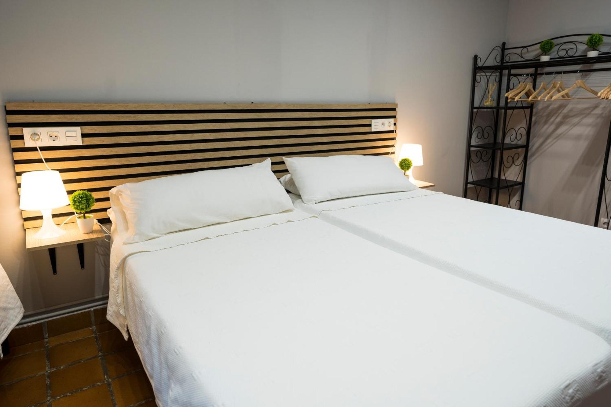 Paratene Ostatu Habitaciones 에란디오 외부 사진