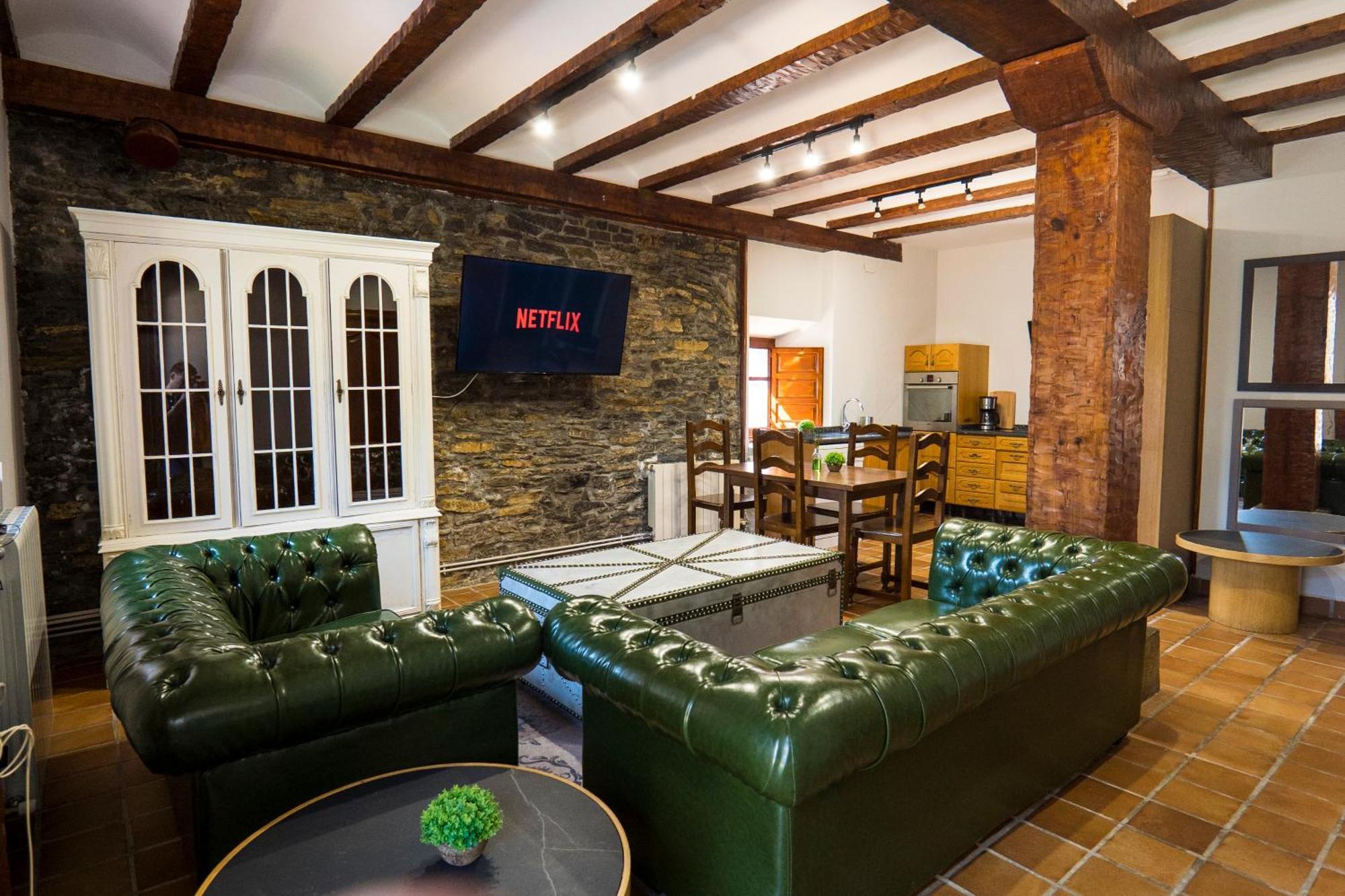 Paratene Ostatu Habitaciones 에란디오 외부 사진